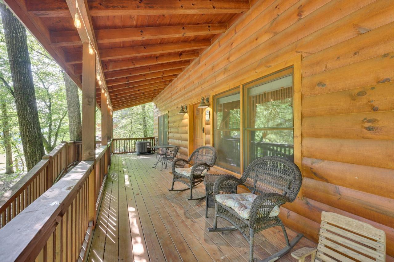 Riverfront Ellijay Cabin With Deck And Pool Access! Exterior foto